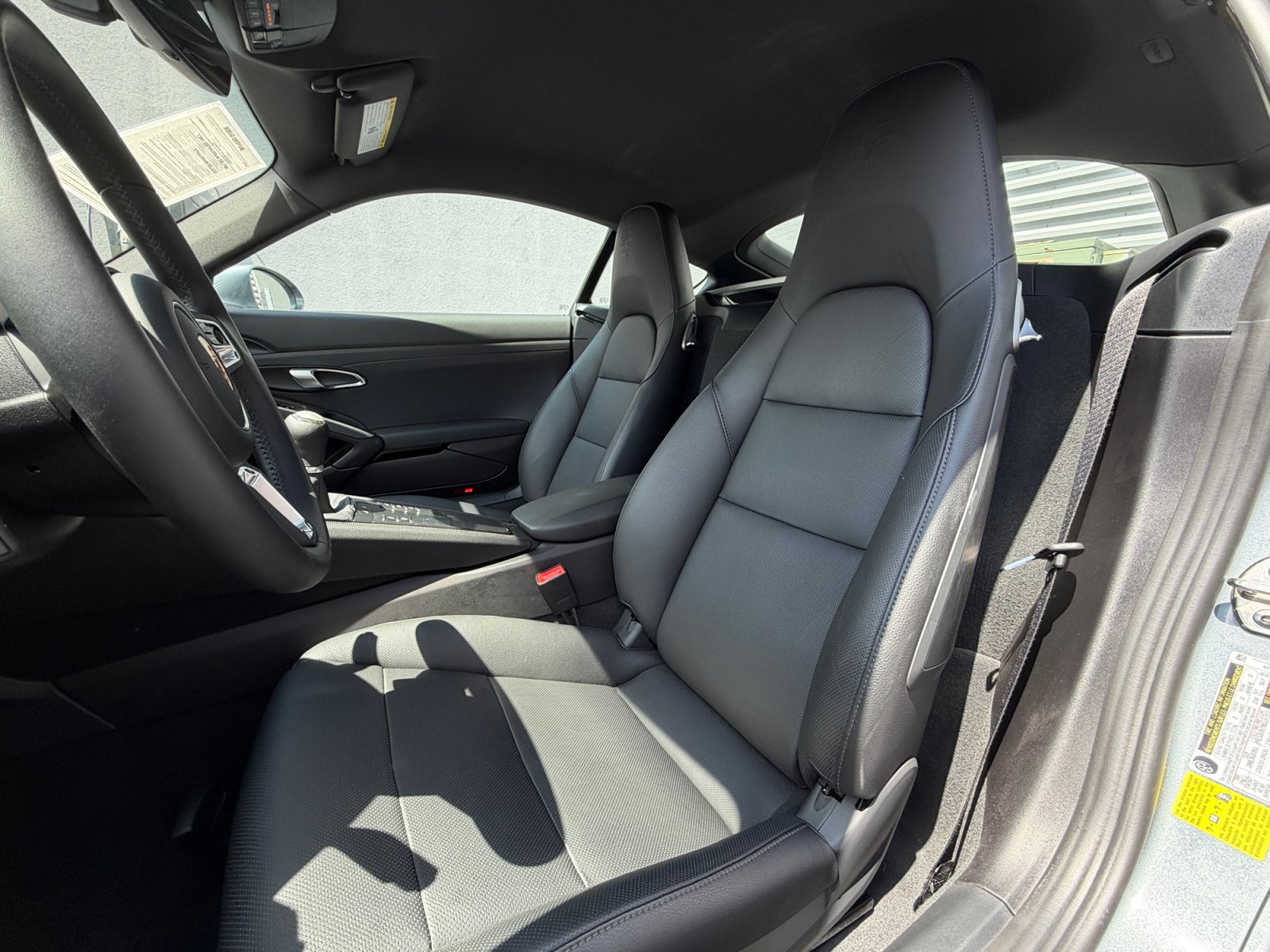 Used 2025 Porsche 718 Cayman RWD image 17