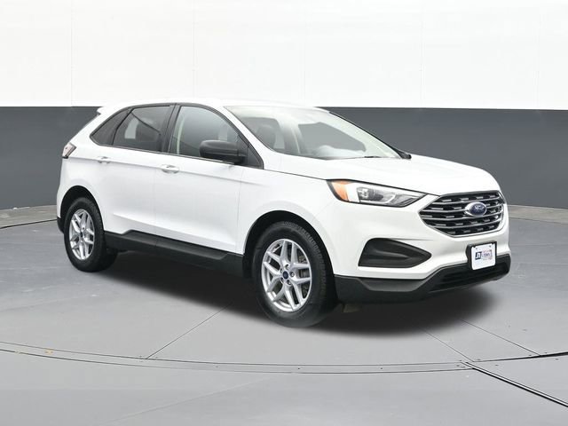 Used 2021 Ford Edge SE image 1