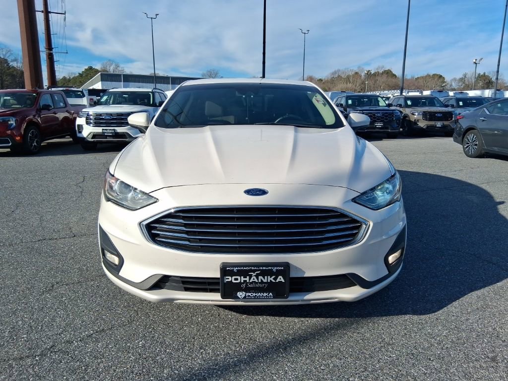Used 2020 Ford Fusion SE w/ Equipment Group 151A image 2