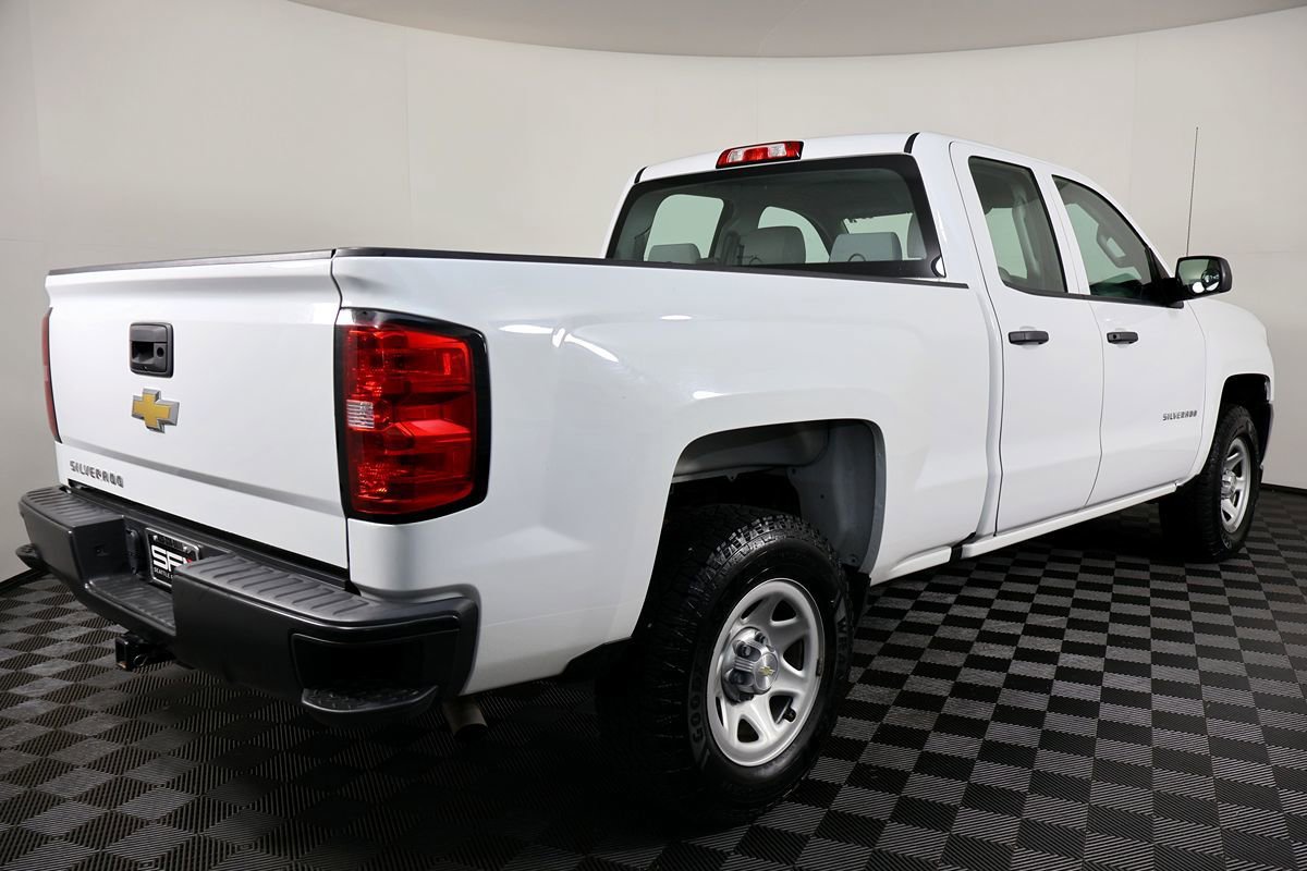 Used 2018 Chevrolet Silverado 1500 W/T AWD/4WD image 9