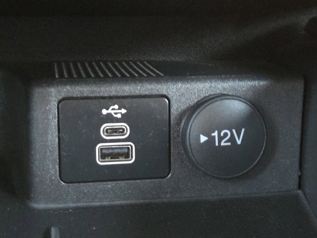 Used 2024 Ford Escape ST-Line image 5