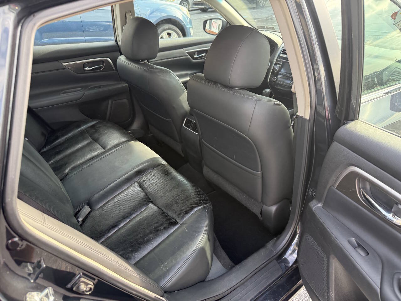 Used 2013 Nissan Altima 3.5 SL FWD image 21