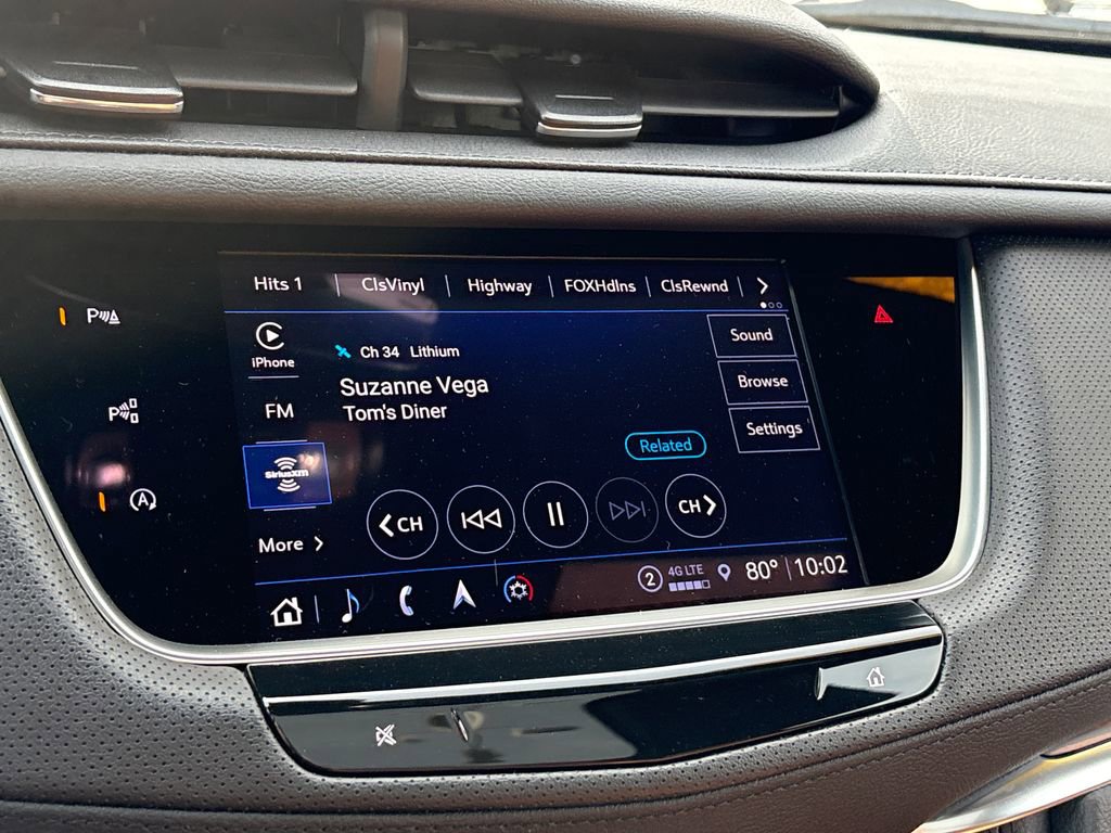 Used 2025 Cadillac XT5 Premium Luxury w/ Technology Package image 16