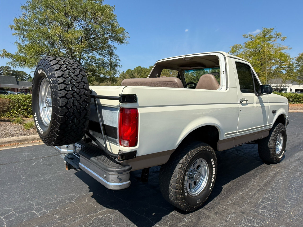 Used 1993 Ford Bronco Eddie Bauer image 6