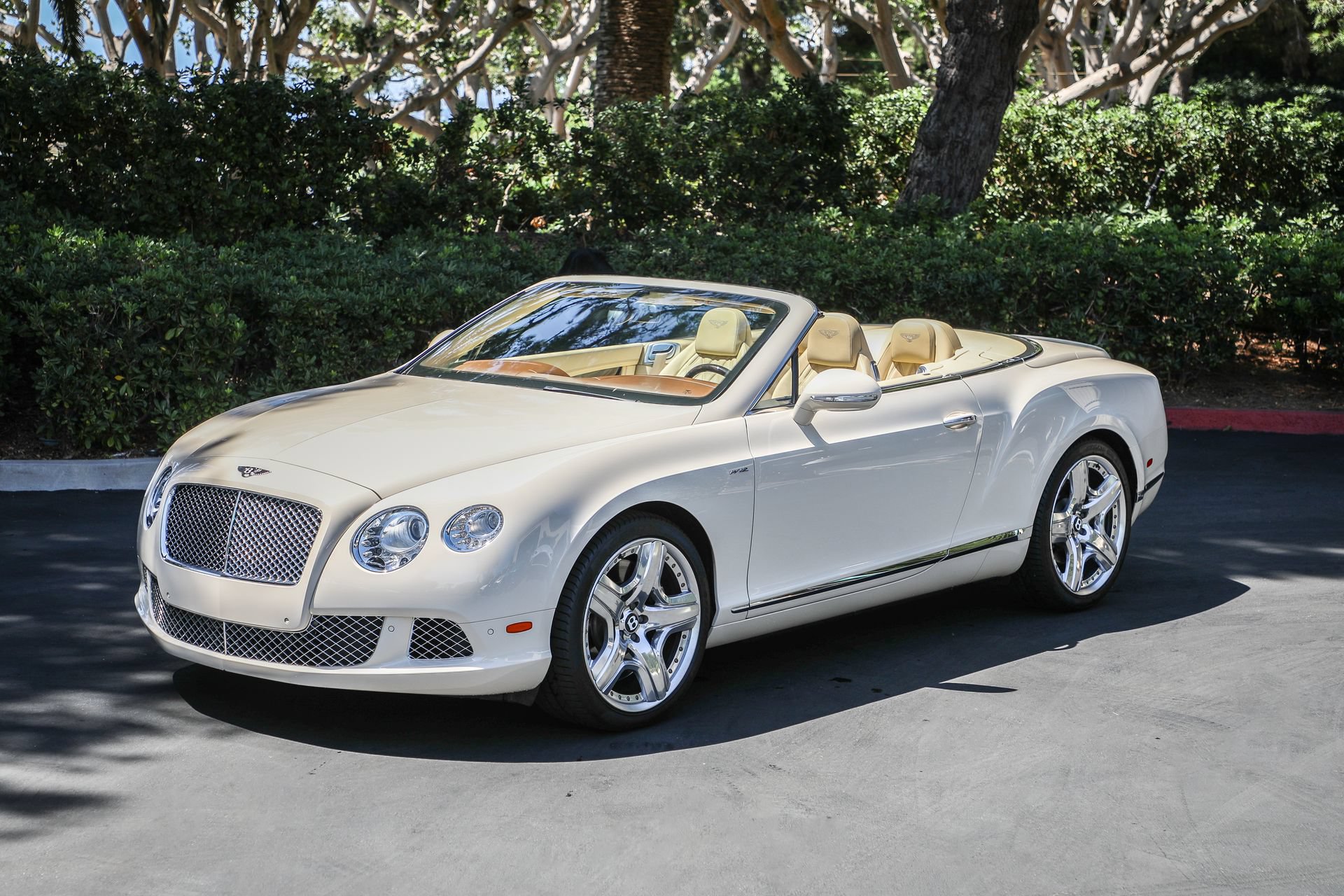 Used 2015 Bentley Continental GT AWD/4WD image 2