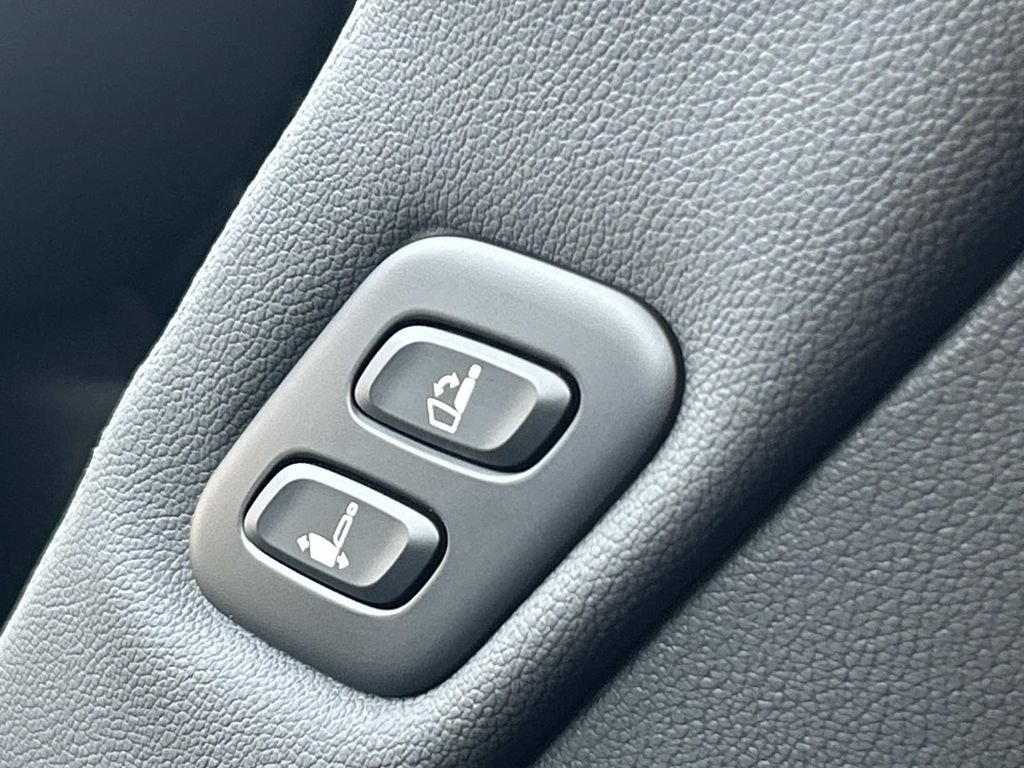 New 2027 Genesis GV80 2.5T AWD/4WD image 24