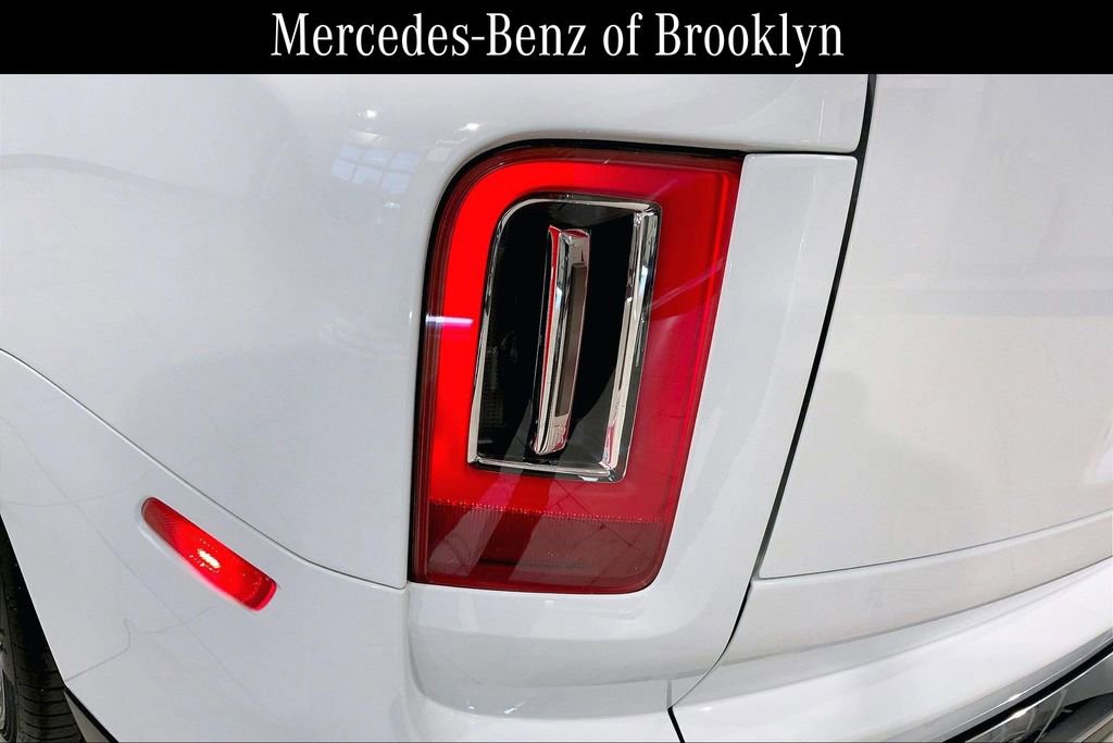 Used 2022 Rolls-Royce Cullinan w/ Cullinan Package AWD/4WD image 28
