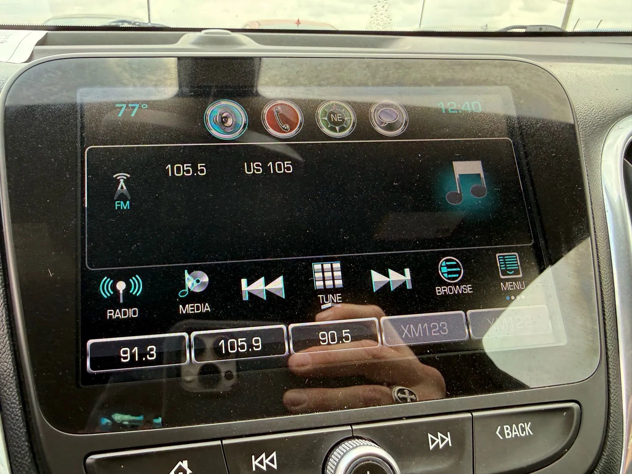 Used 2018 Chevrolet Equinox LT FWD image 17