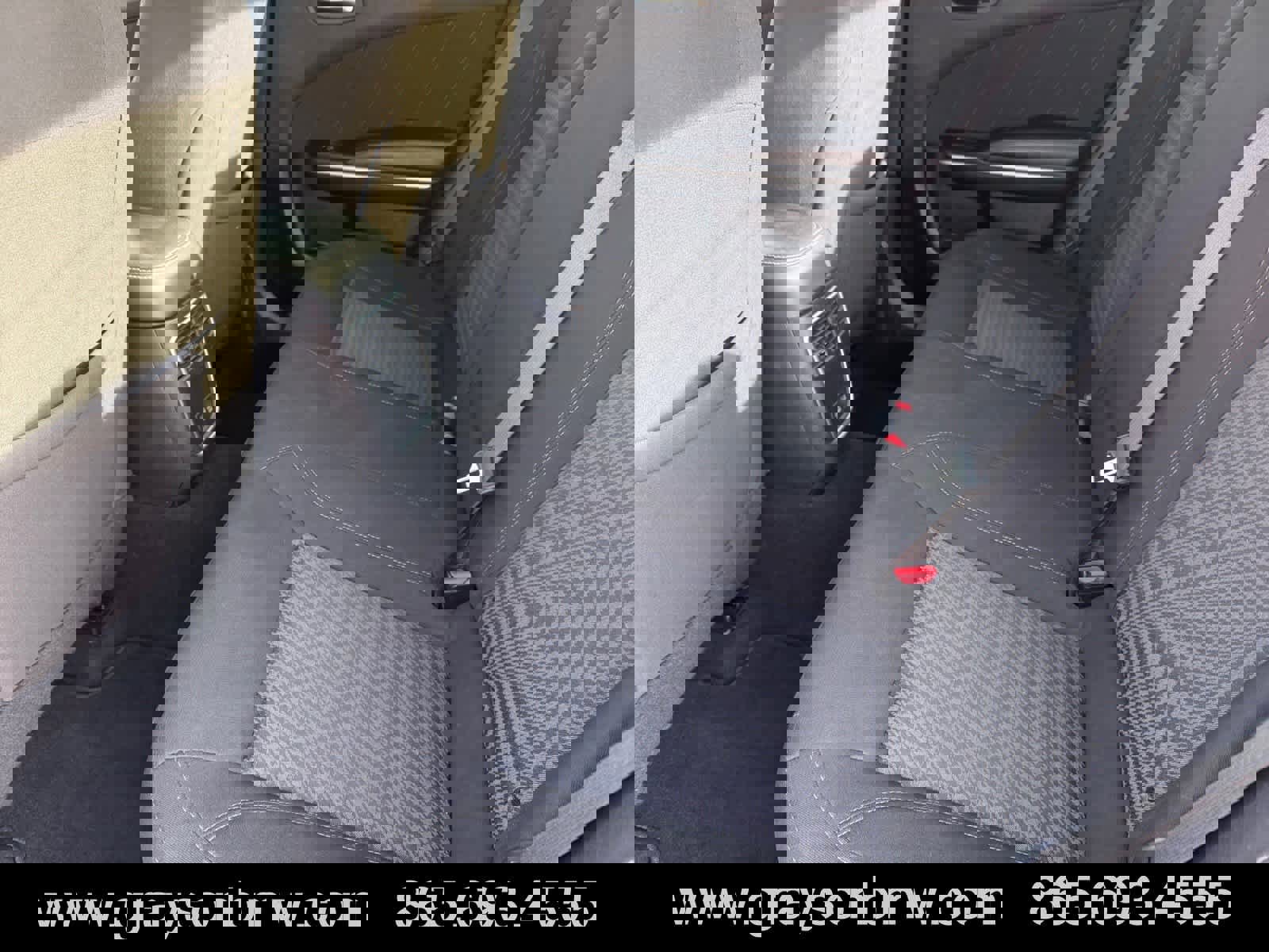 Used 2023 Dodge Charger SXT w/ Cold Weather Package image 12