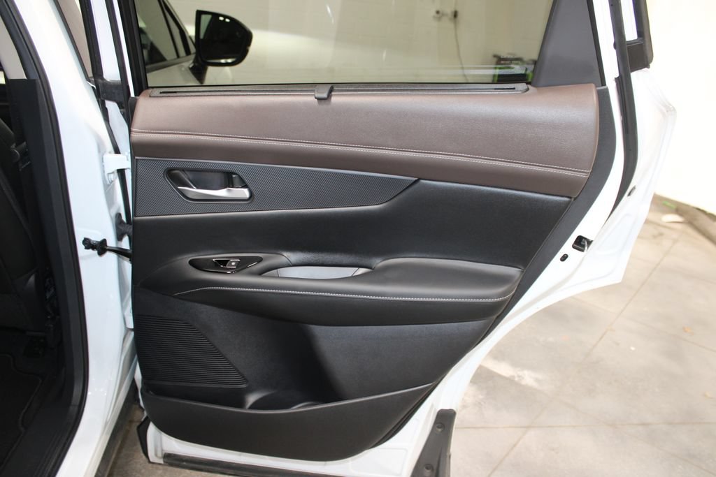 Used 2025 Nissan Murano Platinum w/ Cargo Package AWD/4WD image 38