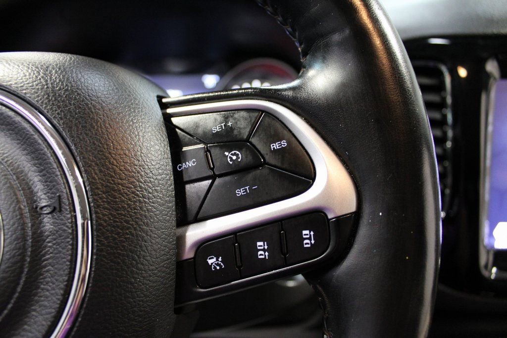 Used 2021 Jeep Compass Limited AWD/4WD image 23