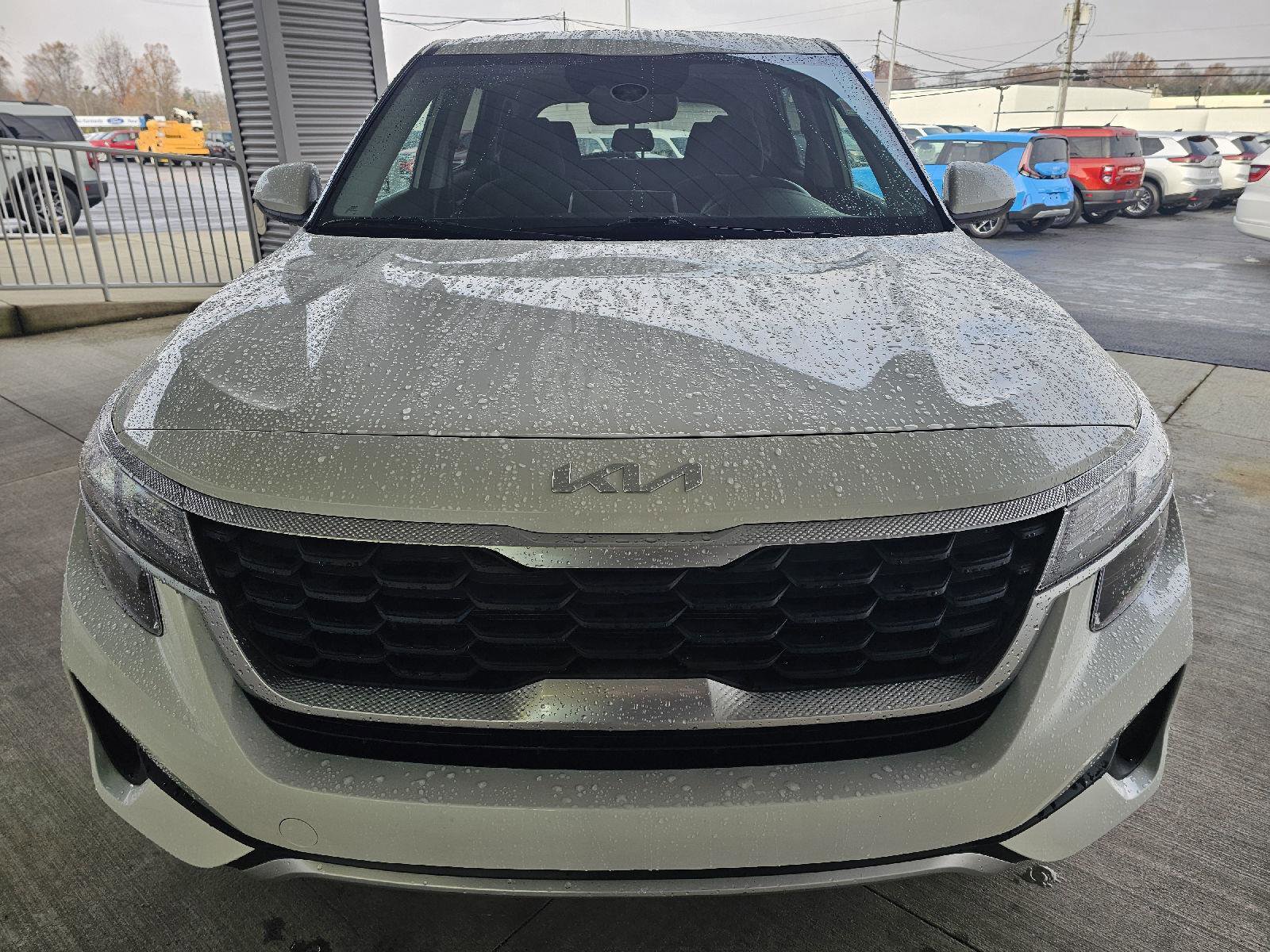 Used 2023 Kia Seltos LX image 8