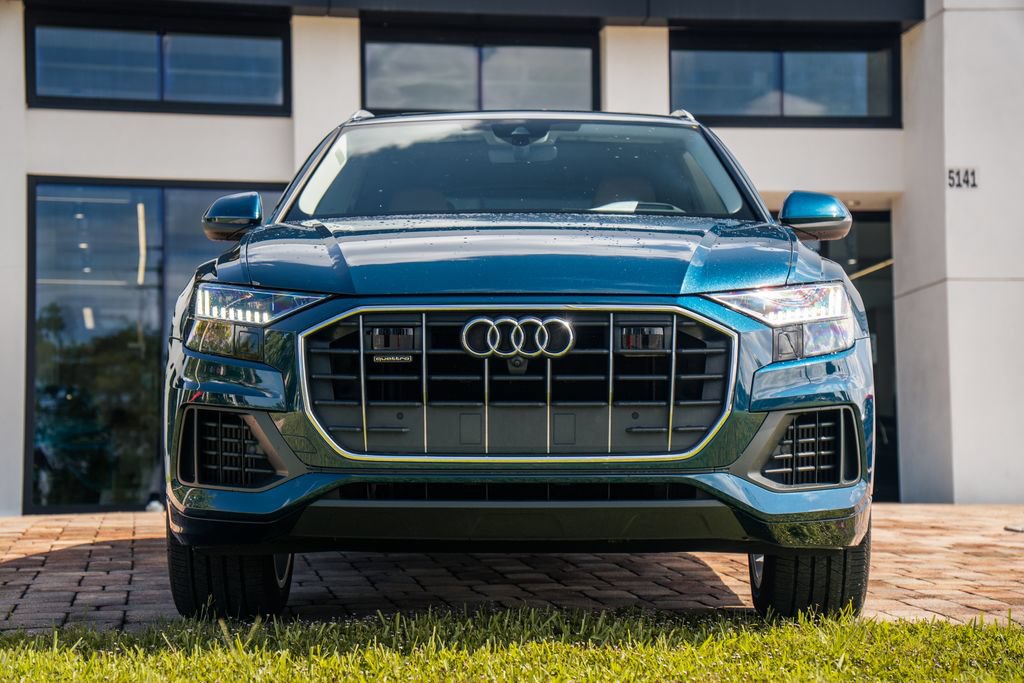 Used 2019 Audi Q8 Prestige AWD/4WD image 8