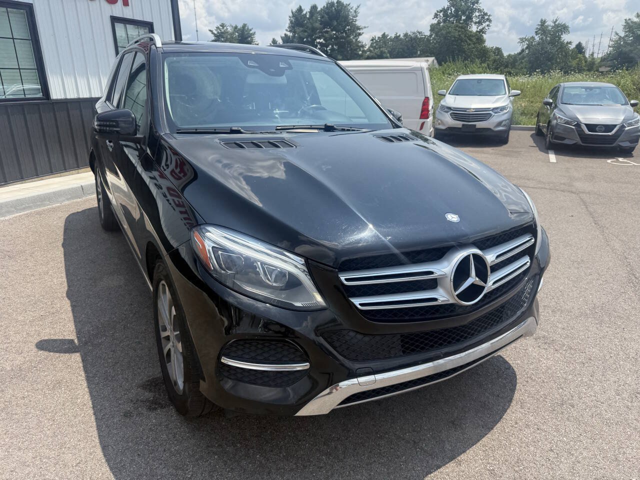 Used 2016 Mercedes-Benz GLE 350 4MATIC w/ Premium Package image 4