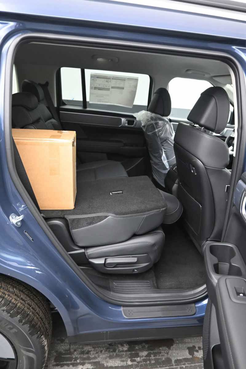 New 2026 Hyundai Santa Fe SEL AWD/4WD image 12
