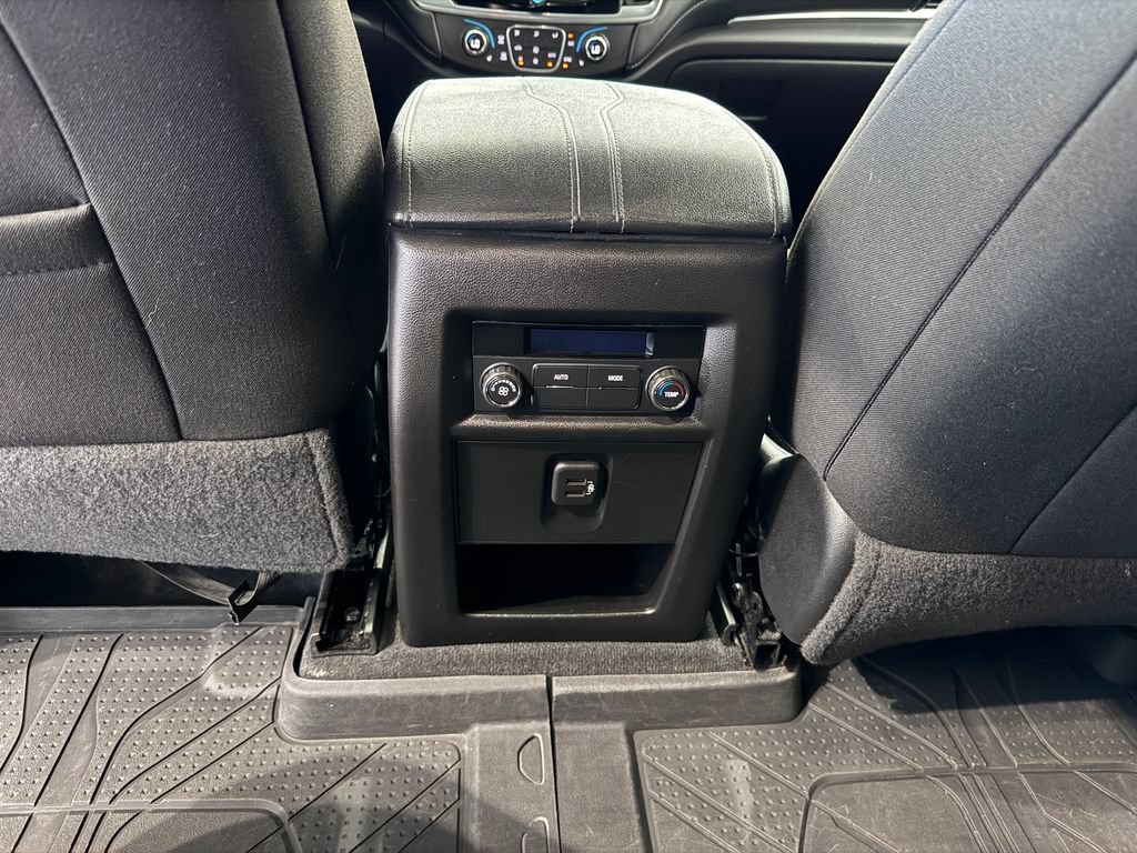 Certified 2023 Chevrolet Traverse LT w/ LPO, Floor Liner Package AWD/4WD image 28