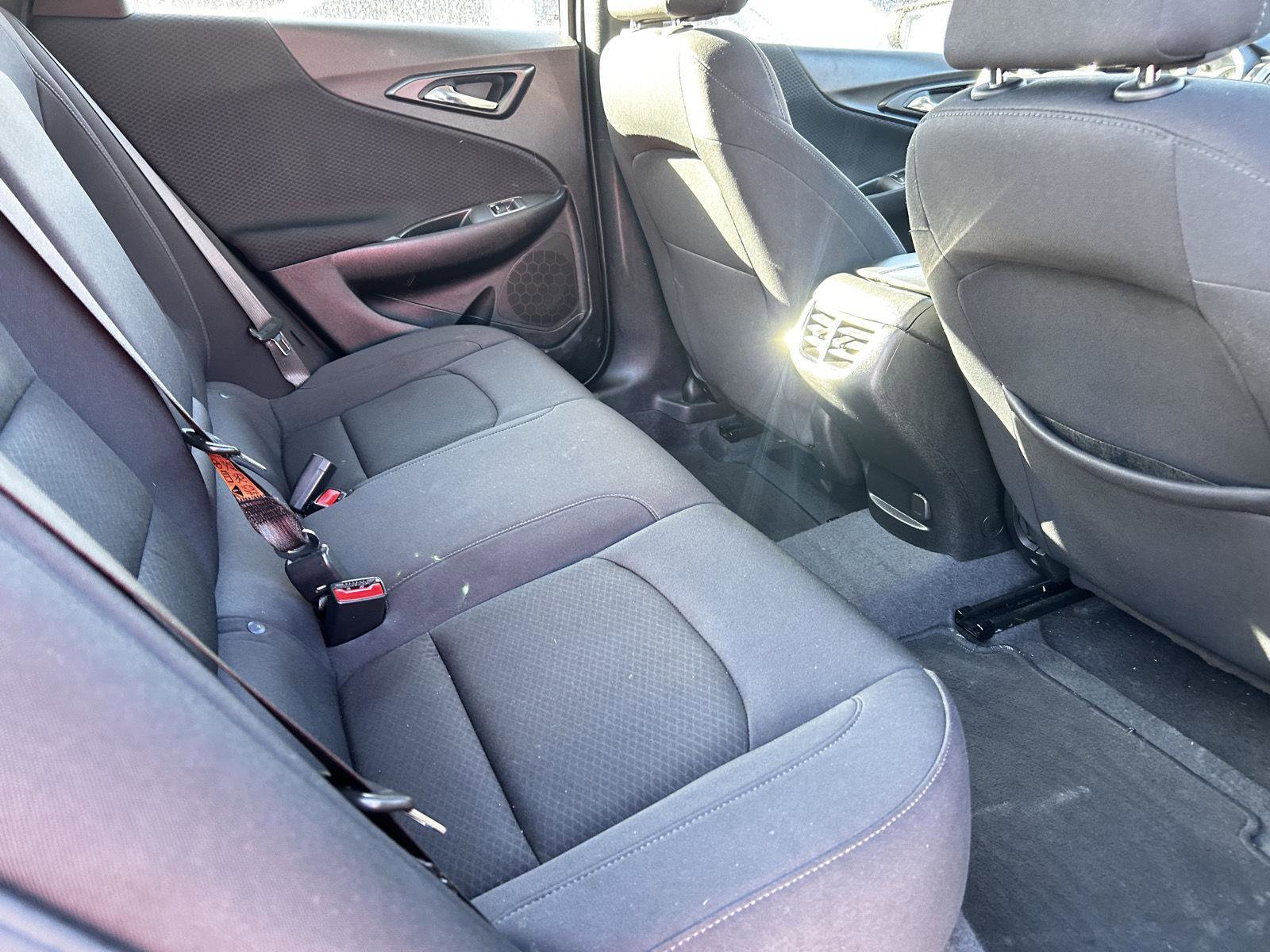 Used 2023 Chevrolet Malibu LT image 16