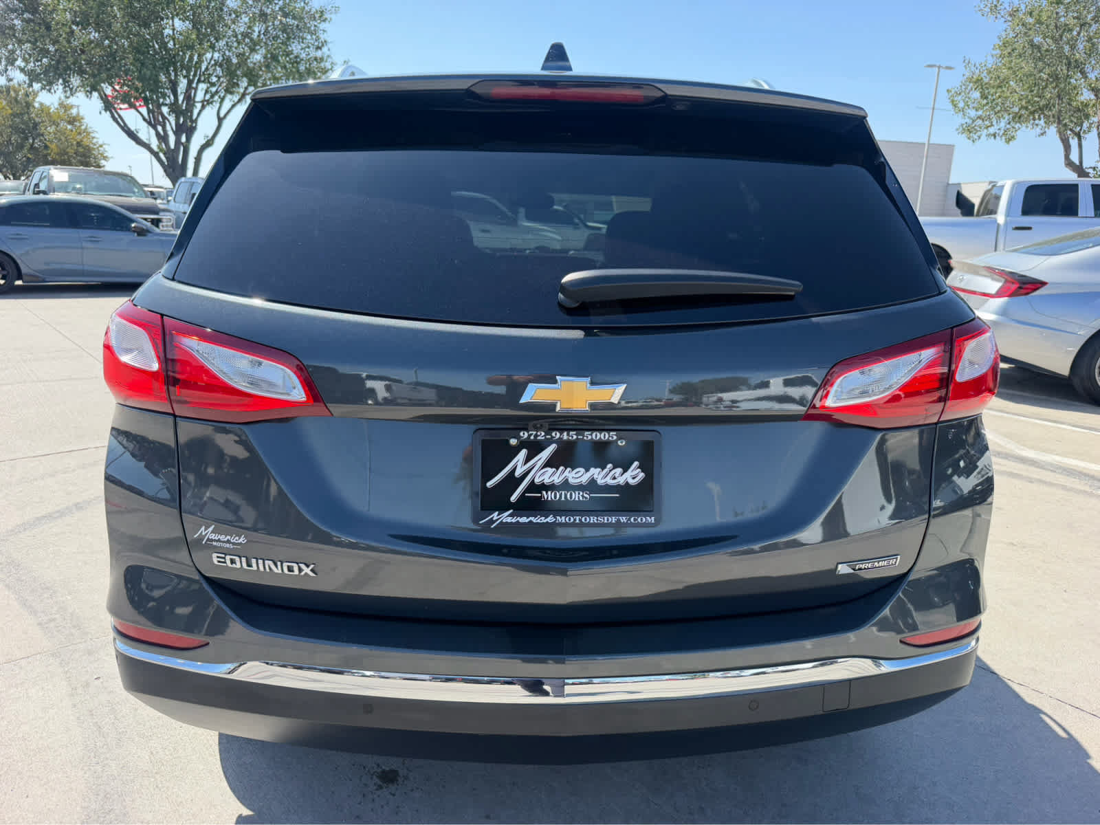 Used 2018 Chevrolet Equinox Premier FWD image 11