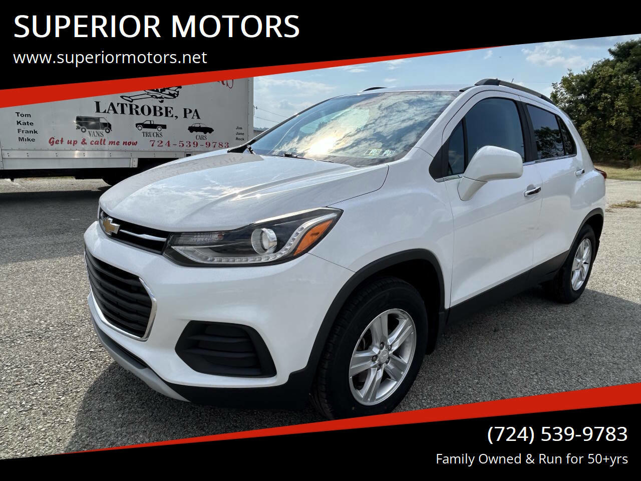 Used 2017 Chevrolet Trax LT w/ Sun & Sound Package image 1