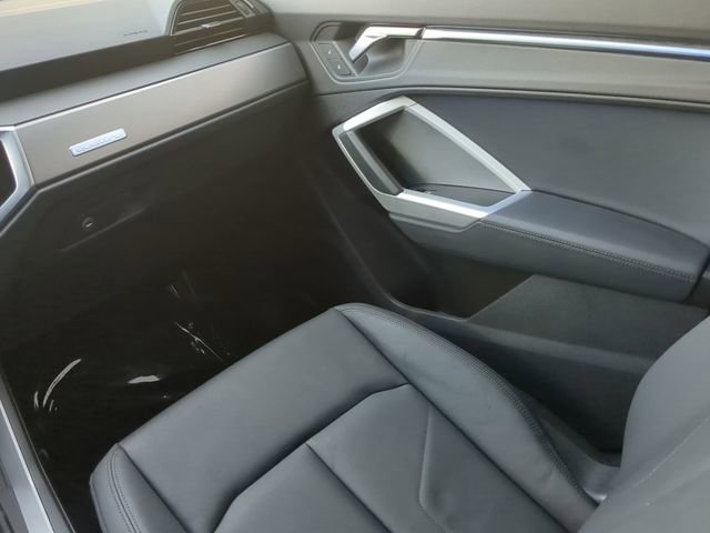 Used 2022 Audi Q3 2.0T Premium Plus w/ Premium Plus Package image 16