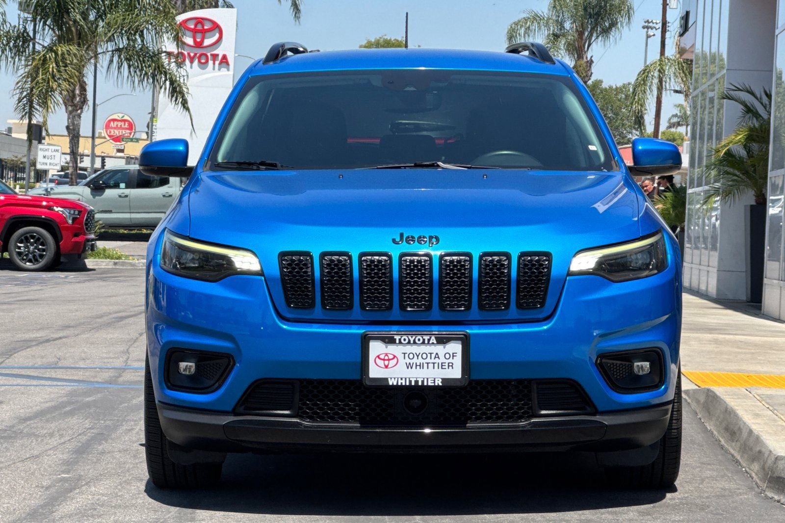 Used 2021 Jeep Cherokee Latitude Plus FWD image 10