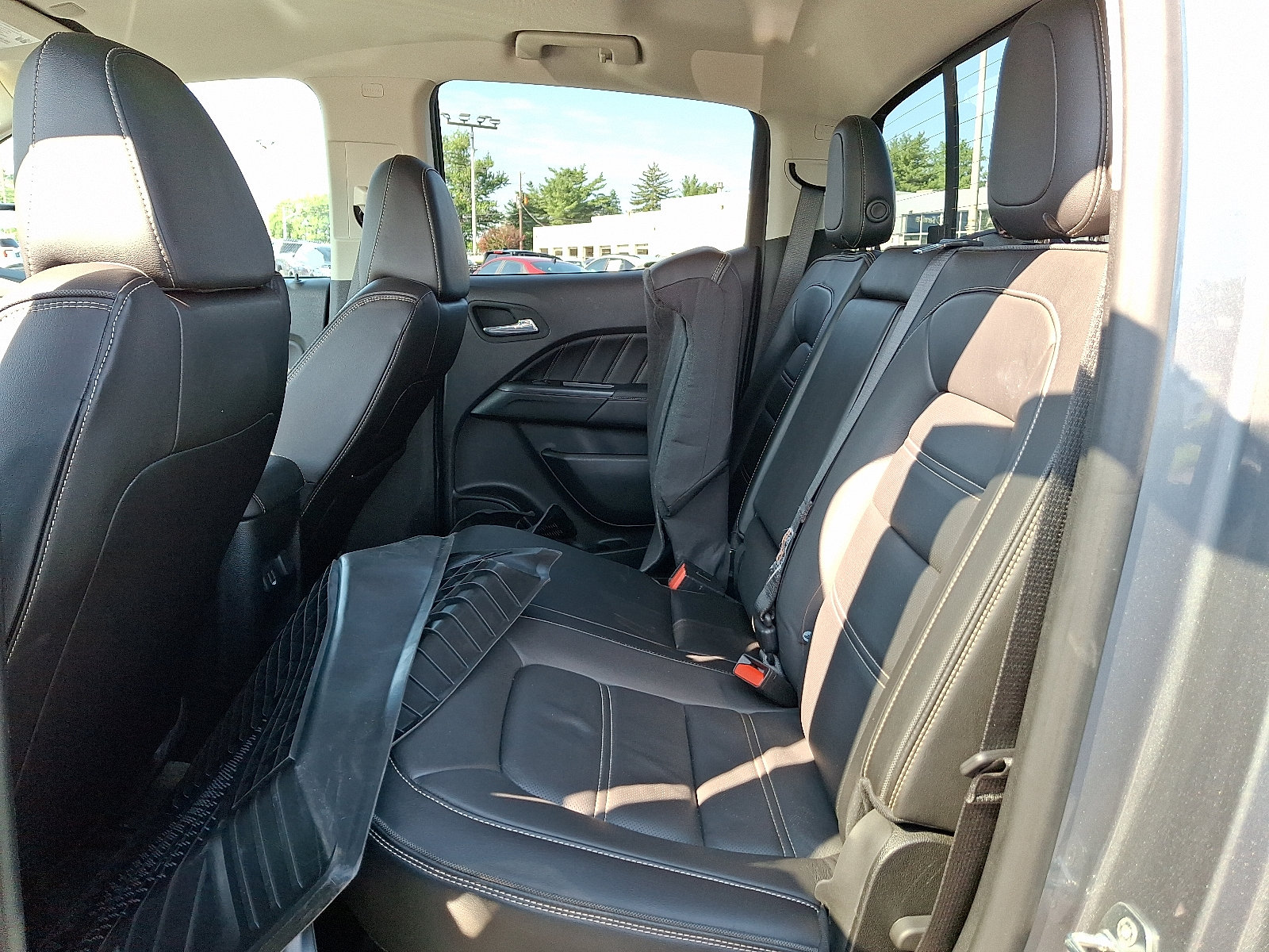 Certified 2022 GMC Canyon Denali AWD/4WD image 10