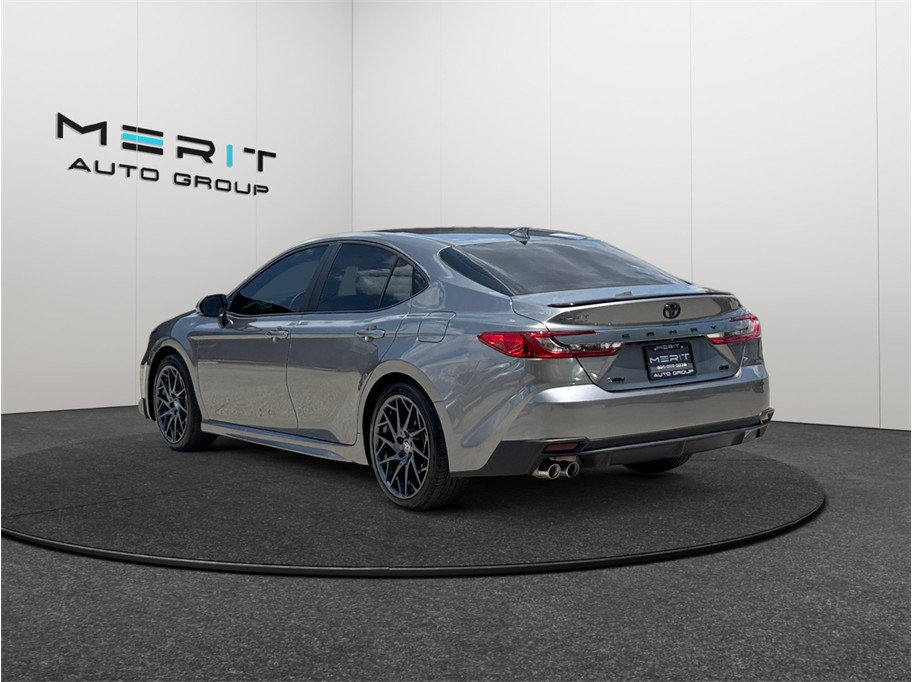 Used 2025 Toyota Camry SE FWD image 7