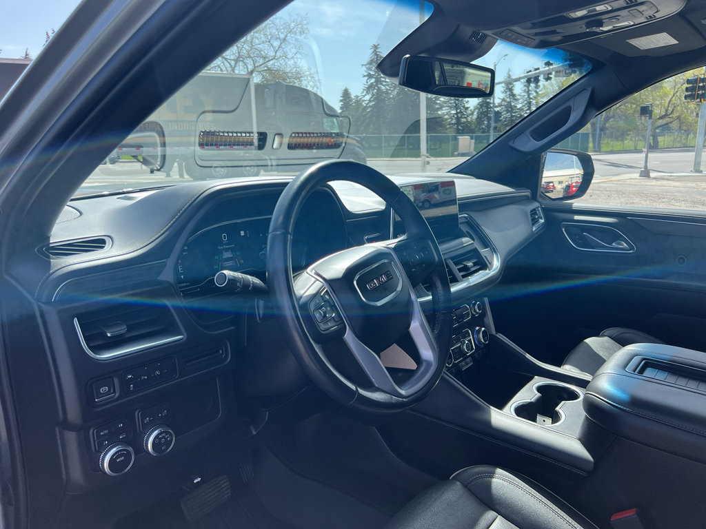 Certified 2023 GMC Yukon XL SLT AWD/4WD image 9
