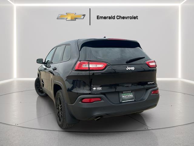 Used 2016 Jeep Cherokee Sport FWD image 5