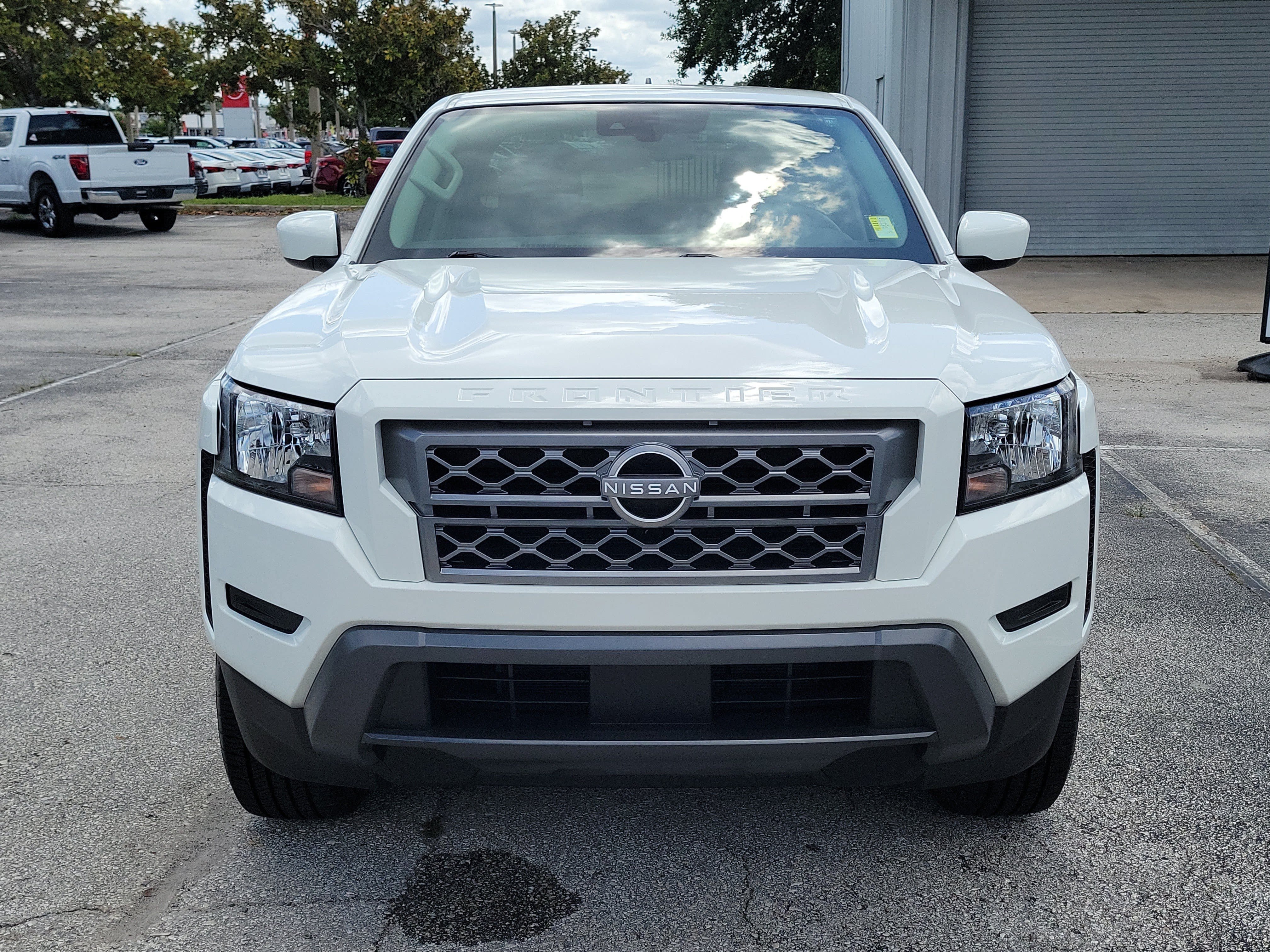 Certified 2024 Nissan Frontier SV w/ Technology Package RWD image 2