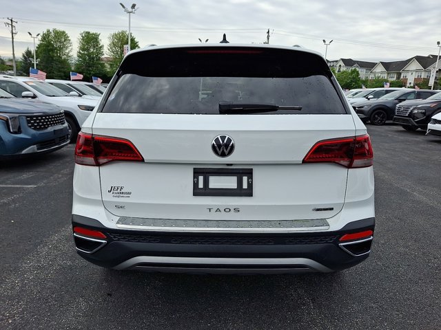 Certified 2023 Volkswagen Taos SE AWD/4WD image 7