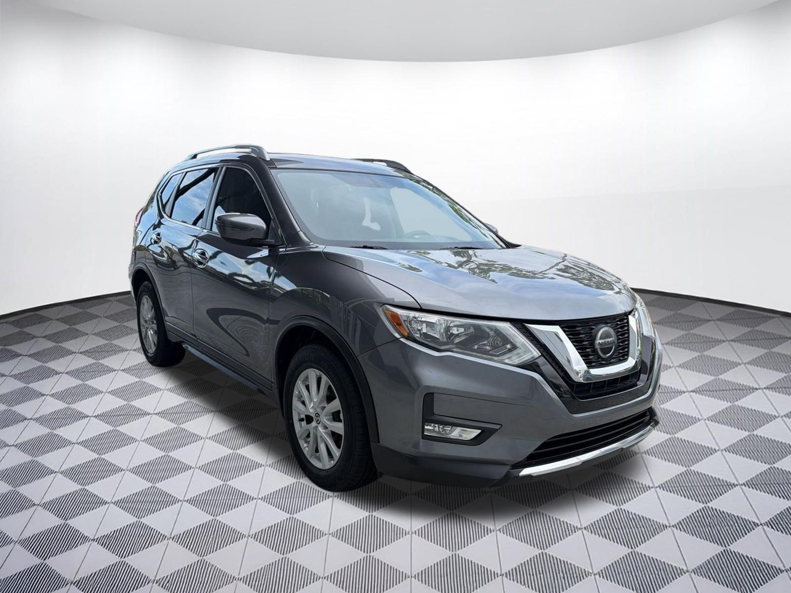 Used 2018 Nissan Rogue SV FWD image 7