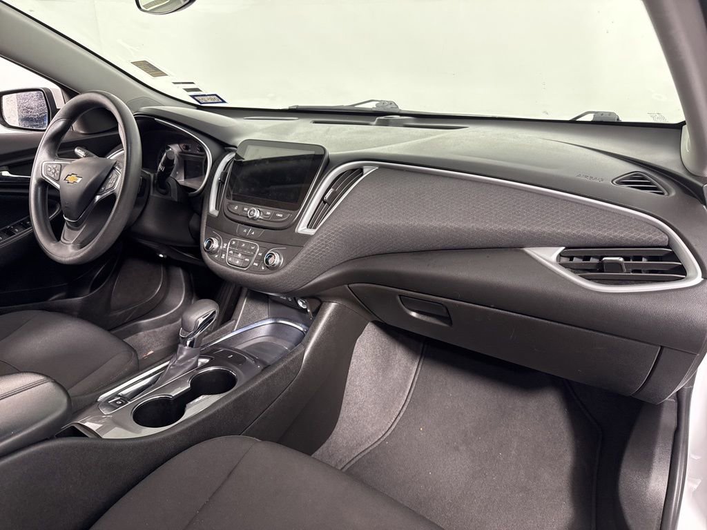 Used 2023 Chevrolet Malibu LT image 21