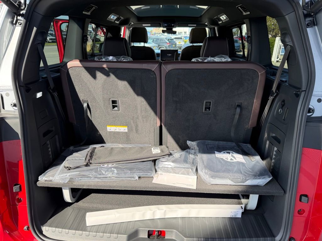 New 2025 Volkswagen ID. Buzz Pro S Plus image 27