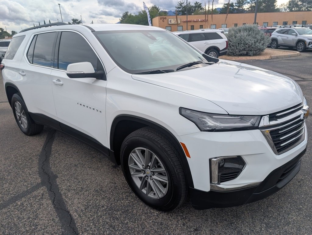 Used 2023 Chevrolet Traverse LT image 7