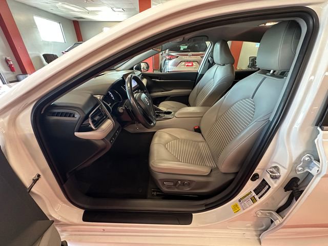 Used 2021 Toyota Camry SE FWD image 10