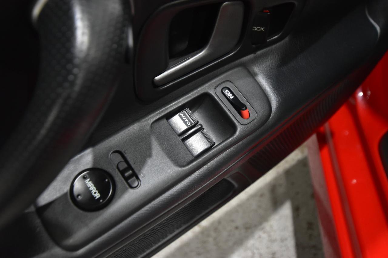 Used 2004 Honda S2000 image 17