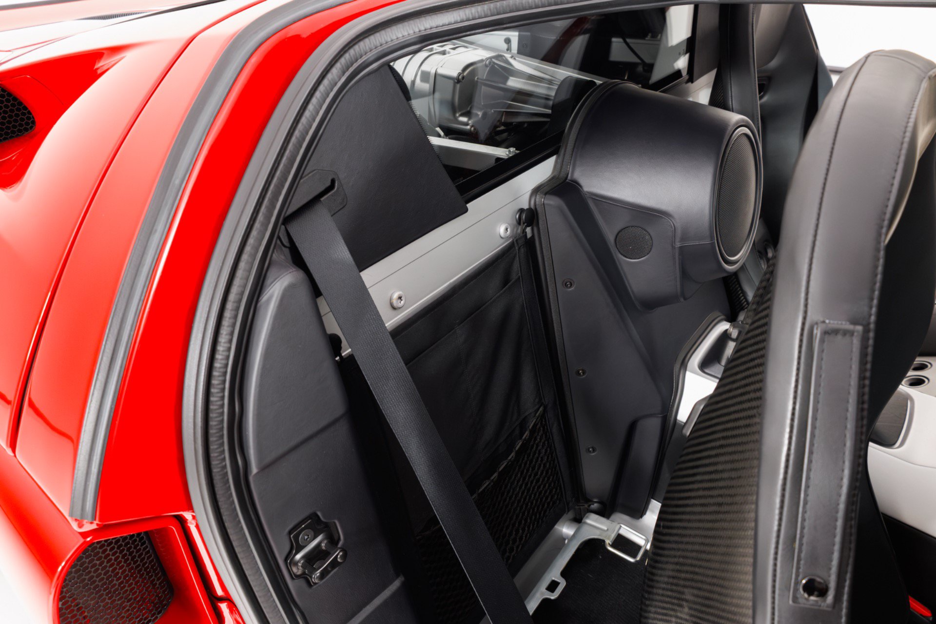 Used 2006 Ford GT RWD image 45