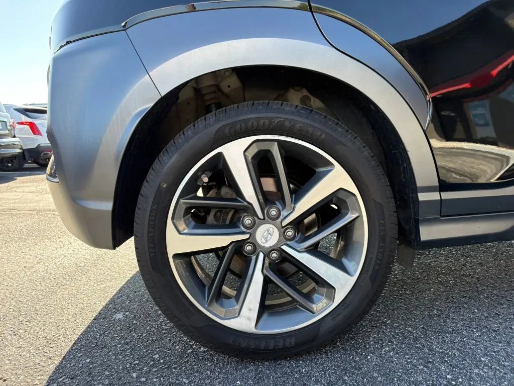 Used 2018 Hyundai Kona Ultimate FWD image 25