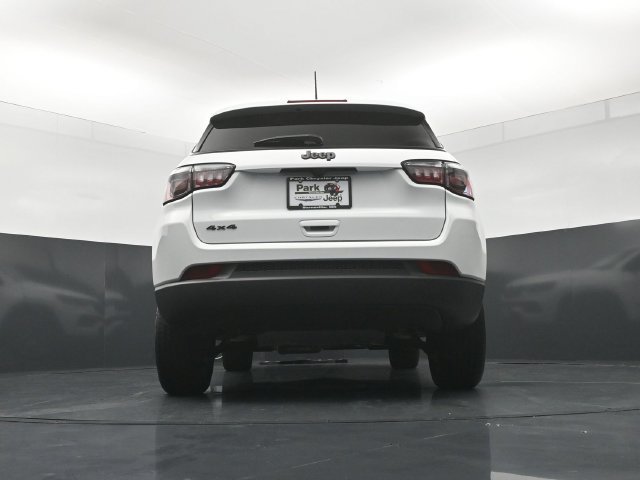 New 2026 Jeep Compass Latitude AWD/4WD image 23
