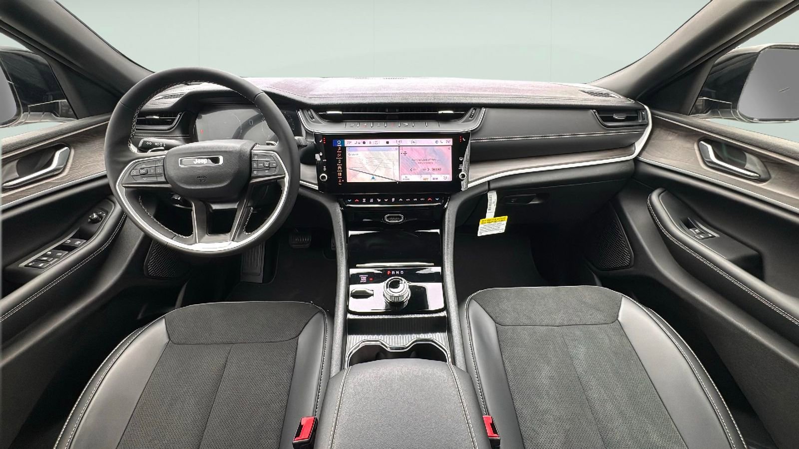 New 2026 Jeep Grand Cherokee Laredo image 2