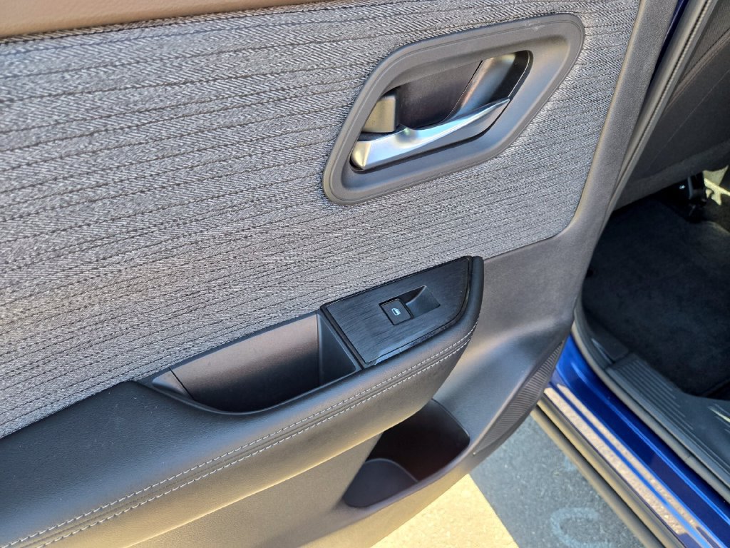 Certified 2023 Nissan Rogue SV FWD image 18
