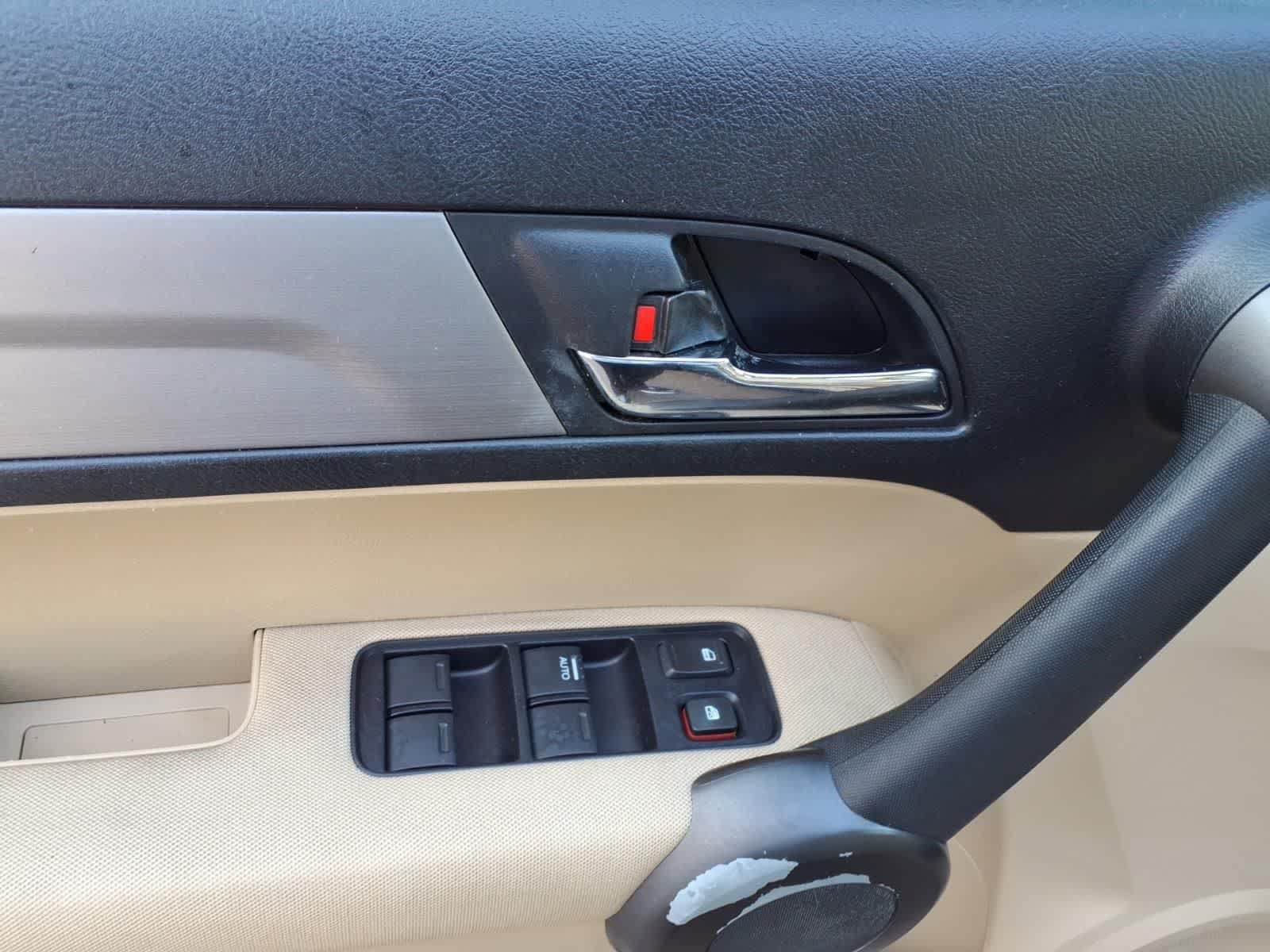 Used 2011 Honda CR-V LX image 15