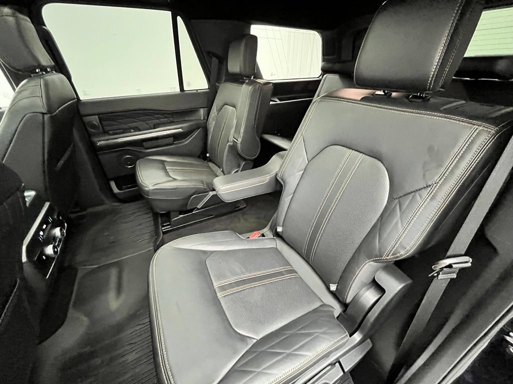 Used 2022 Ford Expedition Platinum AWD/4WD image 42