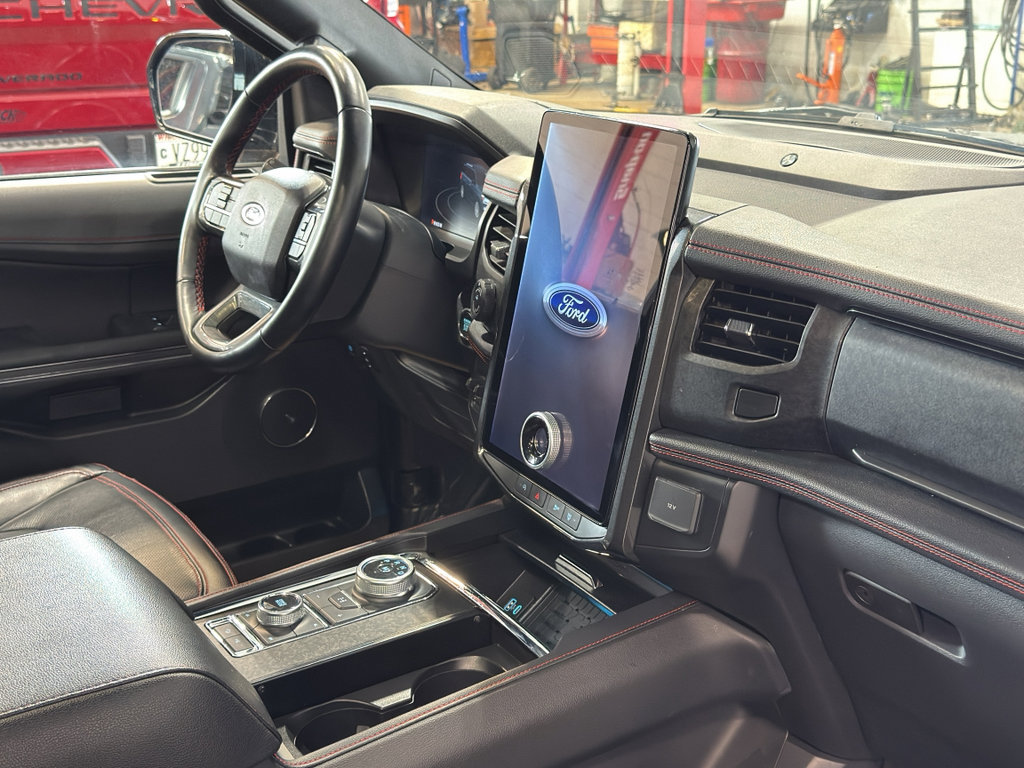 Used 2023 Ford Expedition Limited AWD/4WD image 29