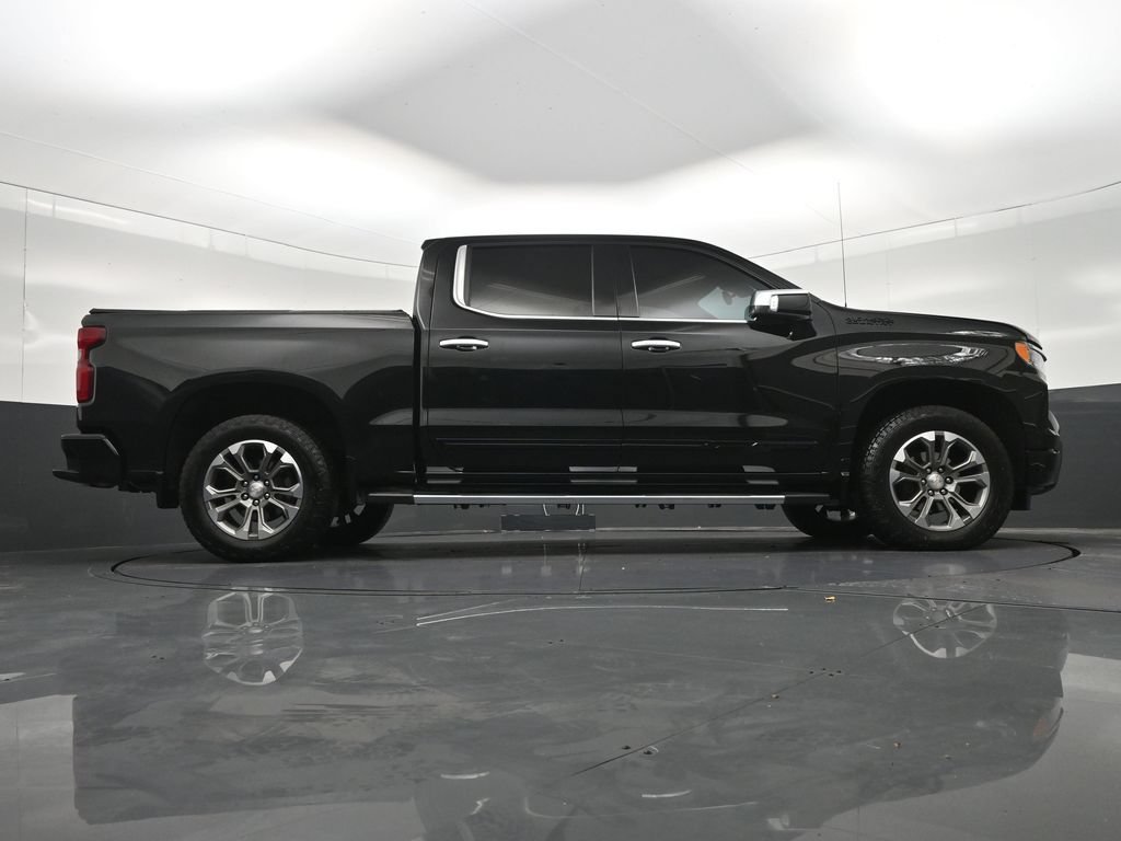 Used 2024 Chevrolet Silverado 1500 High Country w/ Technology Package AWD/4WD image 28