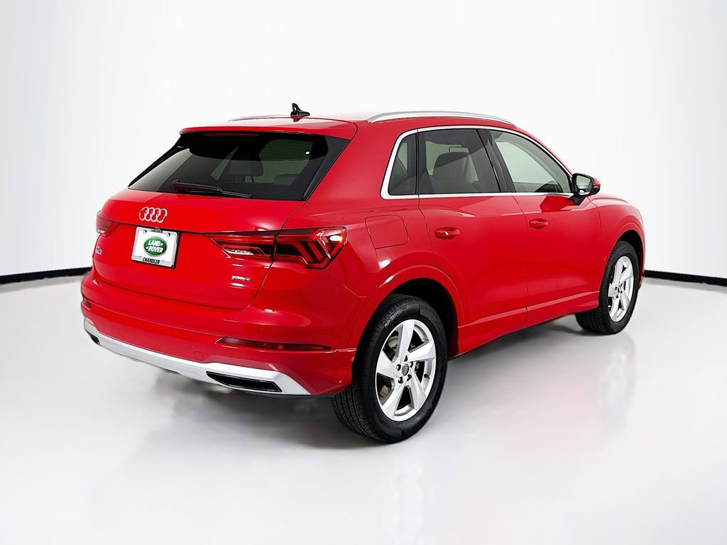 Used 2020 Audi Q3 2.0T Premium w/ Convenience Package AWD/4WD image 5
