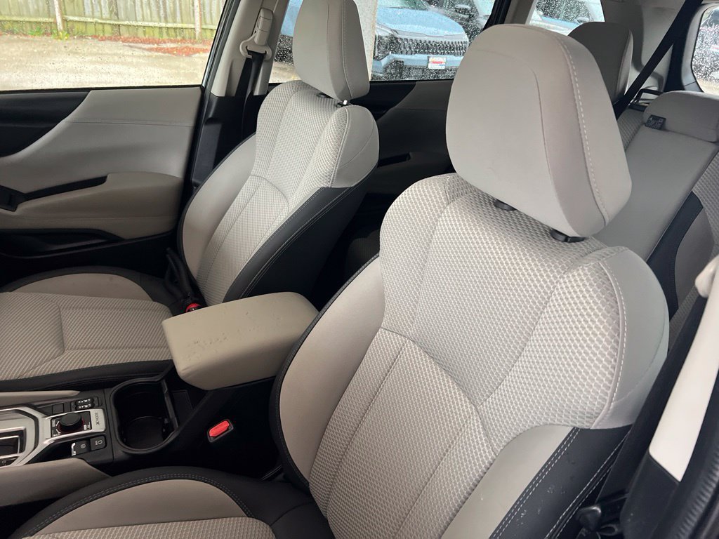 Used 2019 Subaru Forester Premium AWD/4WD image 5