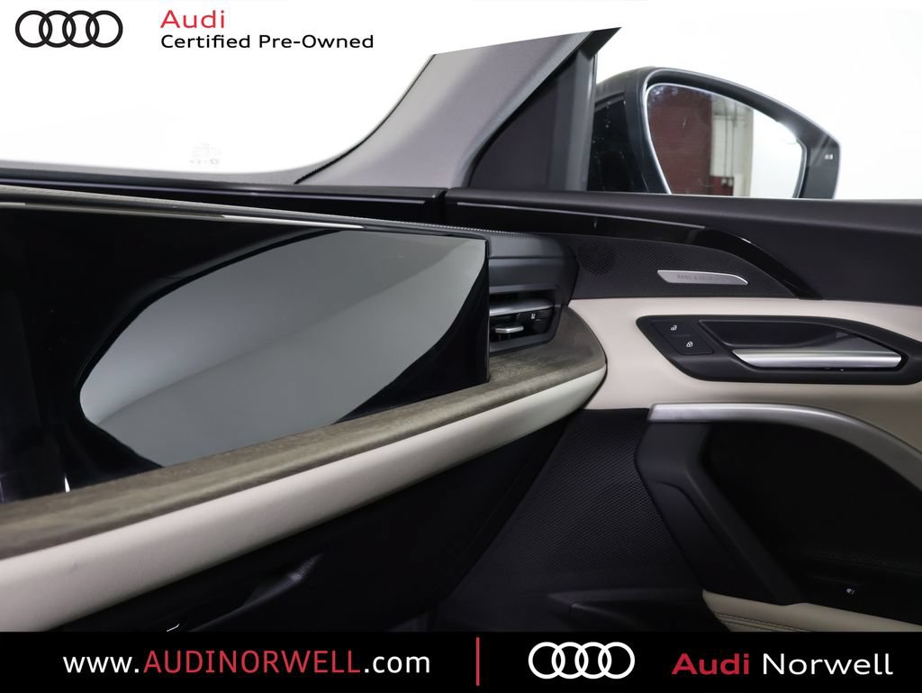 Certified 2025 Audi Q5 Premium AWD/4WD image 8