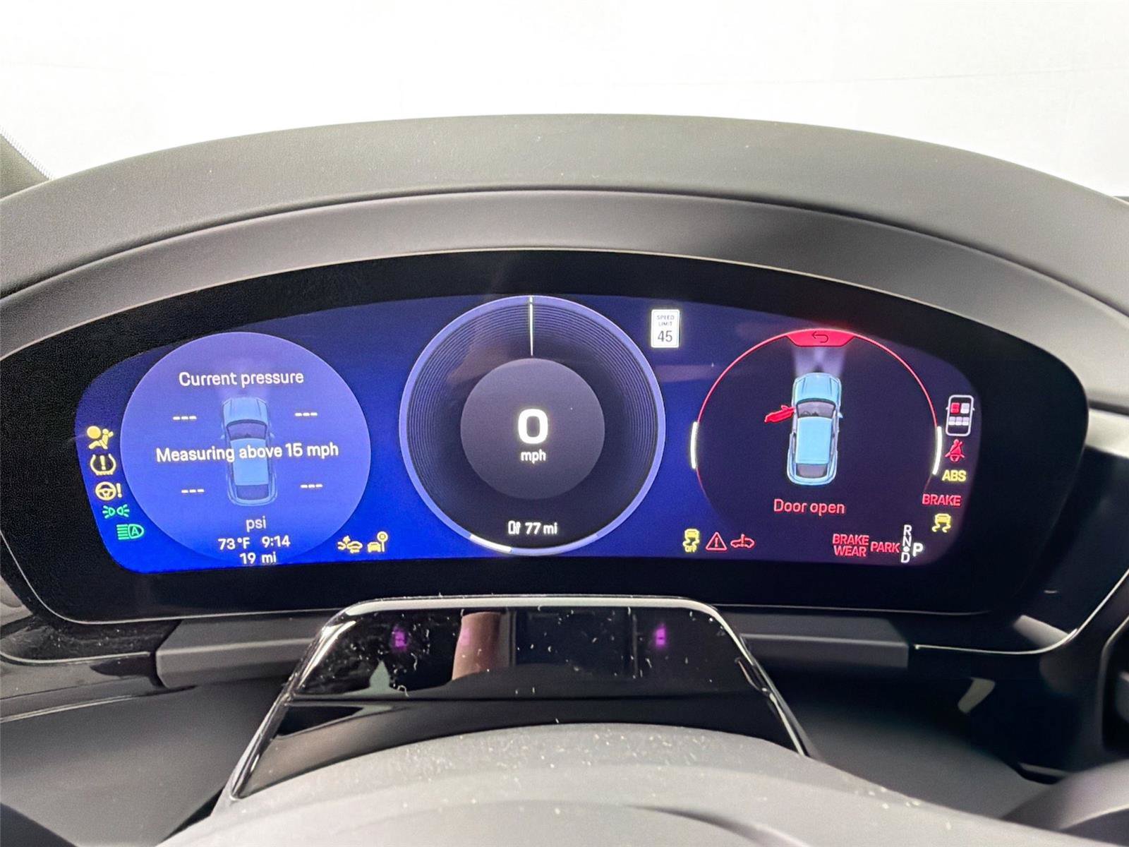 Certified 2026 Porsche Macan Electric RWD image 19